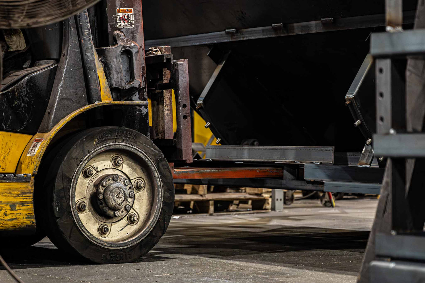 MECO Extra Heavy Duty Self-Dumping Hopper — 1/3 Cu. Yd. | SDHX033