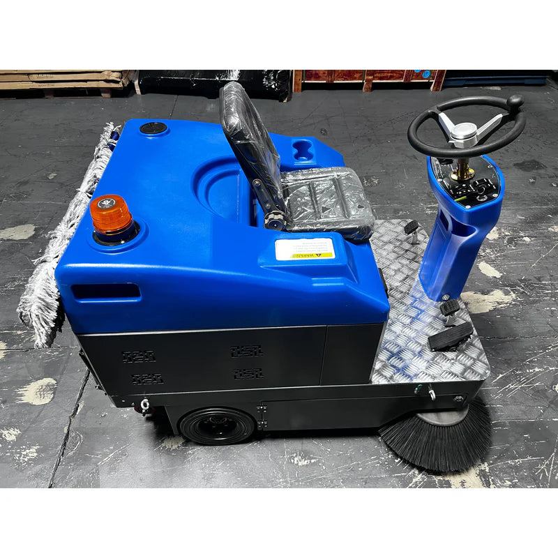 Ride-On Industrial Floor Sweeper & Vacuum – 55" Sweep | SL-WS1400