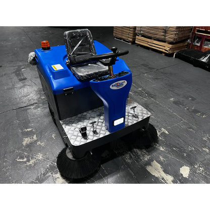 Ride-On Industrial Floor Sweeper & Vacuum – 55" Sweep | SL-WS1400