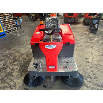 Ride-On Industrial Floor Sweeper & Vacuum – 55" Sweep | SL-WS1400